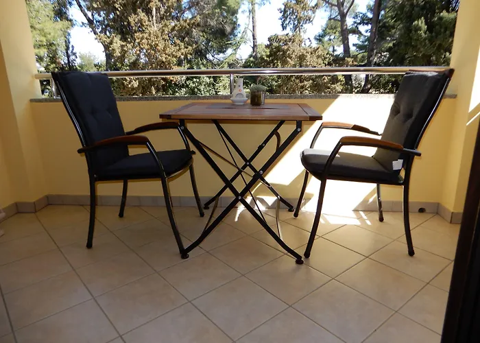 アパート Simicev